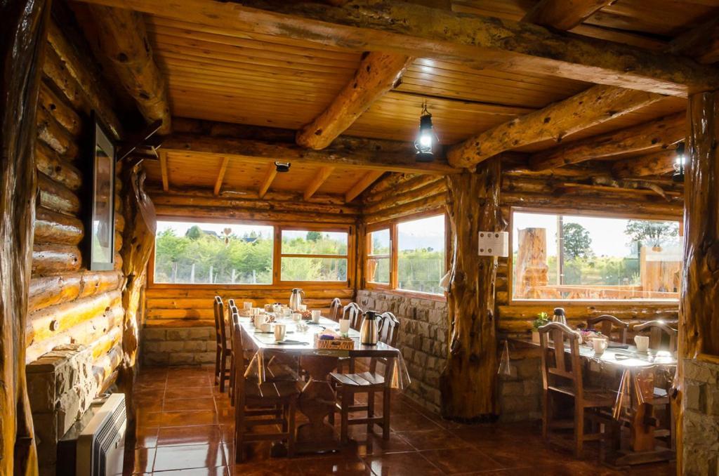 Hosteria La Portada Trevelín Bagian luar foto